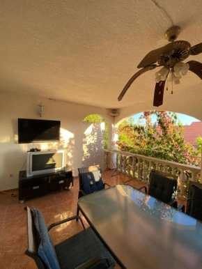 Mihaela Beach Apartments